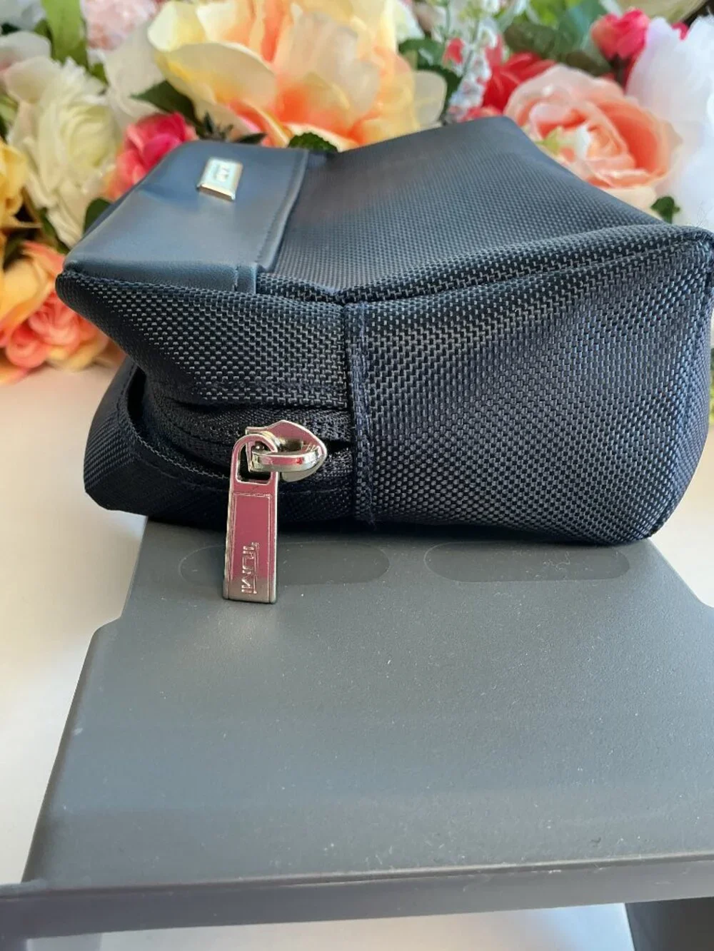 TUMI for Delta Navy Travel Amenity Toiletry Cosmetic Pouch